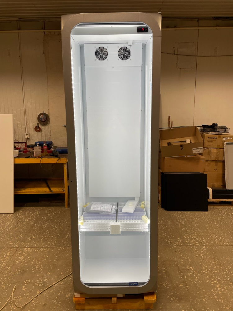Шкаф холодильный Frigoglass Super 8 FFD (сер.корпус,бел.кабинет,сер.рамка дв.,2Led,6полок,6ЦД,премиум дв.) – фото 2 в каталоге Казани